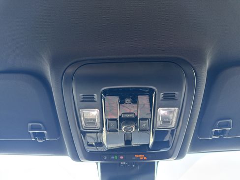 New 2026 GMC Yukon Elevation image 26