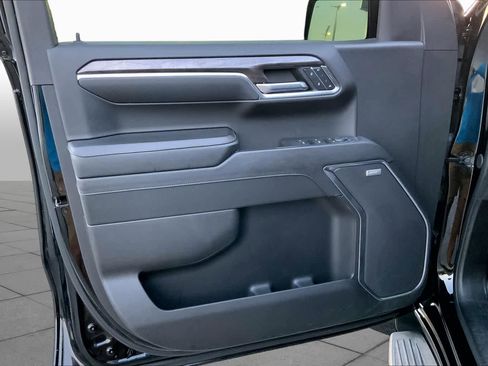 Used 2024 Chevrolet Silverado 1500 LTZ w/ LTZ Premium Package AWD/4WD image 21
