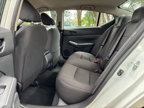 Used 2025 Nissan Altima 2.5 SV FWD image 25