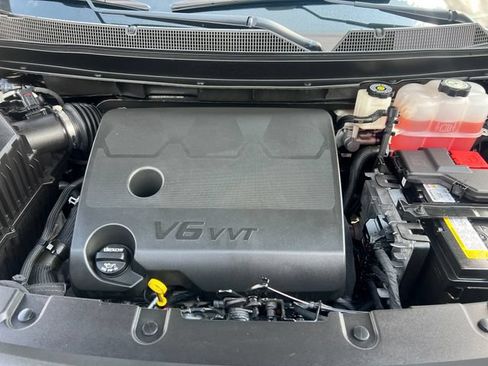 Used 2023 Chevrolet Traverse RS AWD/4WD image 39