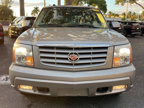 Used 2004 Cadillac Escalade ESV AWD image 15