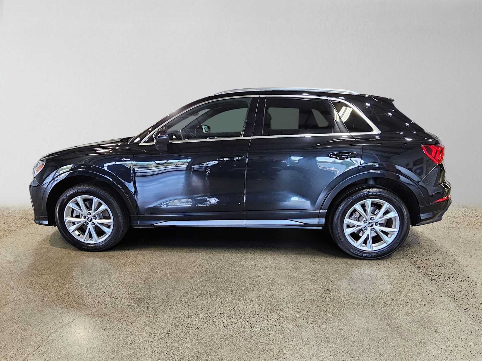 Used 2025 Audi Q3 2.0T Premium AWD/4WD image 6