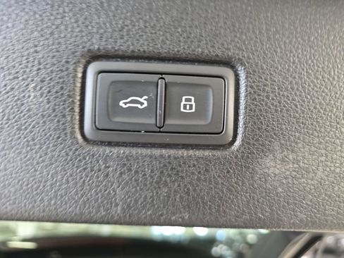 Used 2023 Audi Q7 3.0T Premium Plus w/ Premium Plus Package image 31