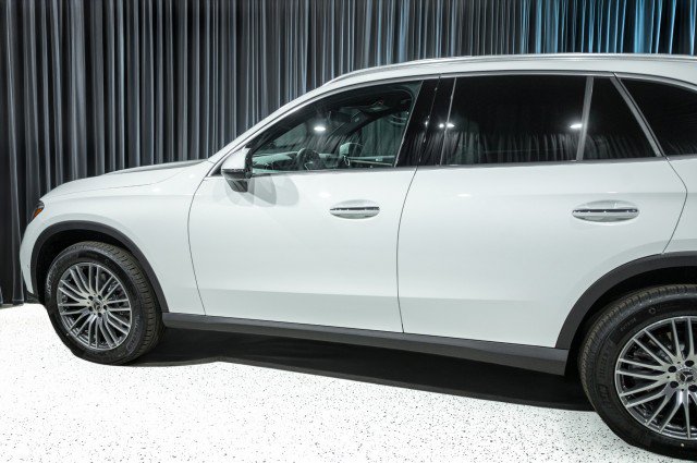 Used 2026 Mercedes-Benz GLC 300 image 5
