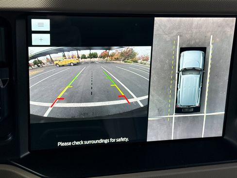 Used 2022 Ford Bronco Wildtrak image 24