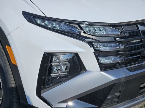 New 2026 Hyundai Tucson Blue SE image 8