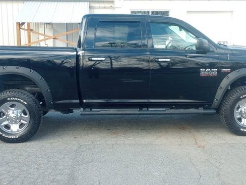 Used 2015 RAM 2500 SLT image 8