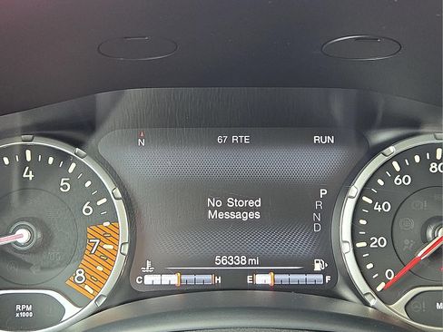 Used 2023 Jeep Renegade Latitude AWD/4WD image 23