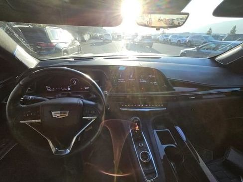 Used 2023 Cadillac Escalade Sport Platinum w/ LPO, ONYX Package image 4