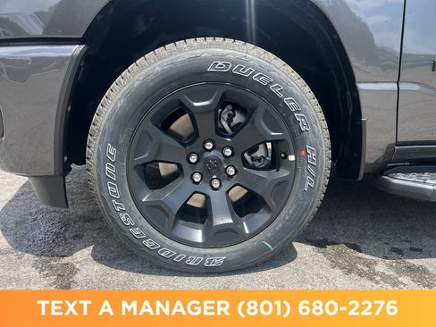 New 2026 RAM 1500 Express AWD/4WD image 23