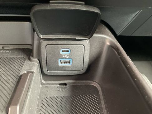 Certified 2025 Ford Bronco Outer Banks AWD/4WD image 37