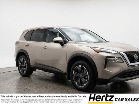 Used 2025 Nissan Rogue SV image 1