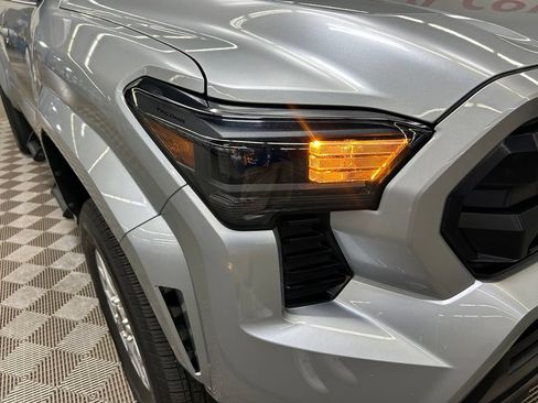 Used 2024 Toyota Tacoma SR5 AWD/4WD image 3