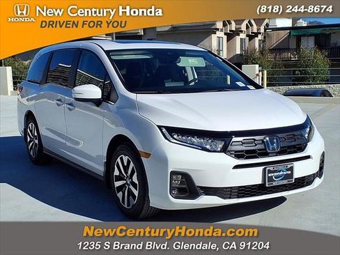 New 2026 Honda Odyssey EX-L image 3