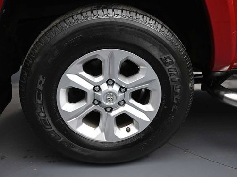 Used 2016 Toyota 4Runner SR5 AWD/4WD image 12