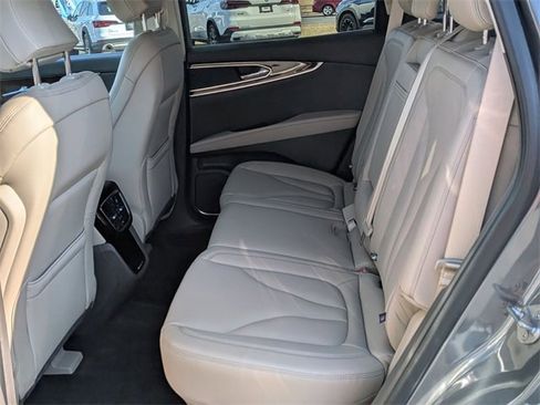 Certified 2023 Lincoln Nautilus AWD w/ Premium Package image 28