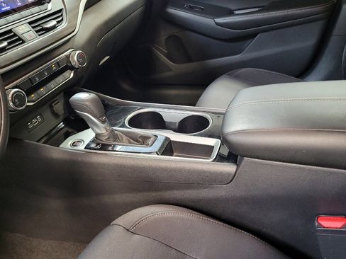 Used 2024 Nissan Altima 2.5 SV image 26