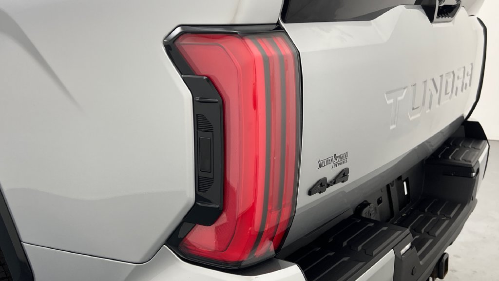 Used 2023 Toyota Tundra Platinum AWD/4WD image 23
