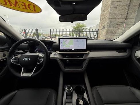 New 2026 Ford Explorer Active w/ Active Comfort Package RWD image 27