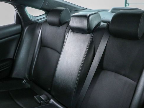 Used 2019 Honda Civic Sport image 24