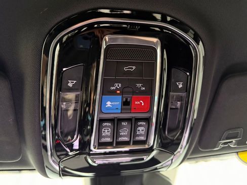 Used 2023 Jeep Grand Cherokee L Overland w/ Rear Seat Video Group I image 28