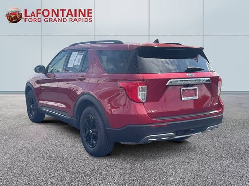 Certified 2021 Ford Explorer XLT w/ Equipment Group 202A AWD/4WD image 5