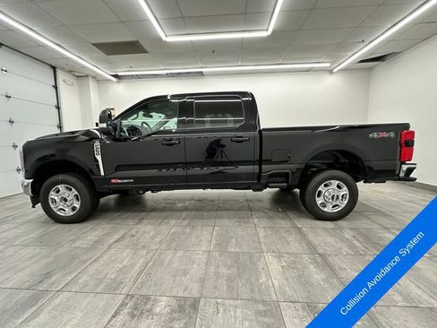 New 2026 Ford F250 XLT w/ XLT Premium Package AWD/4WD image 2