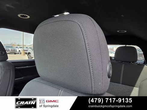 Used 2025 GMC Acadia Elevation FWD image 21