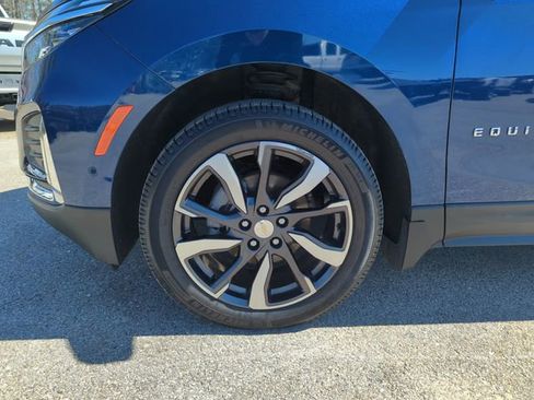 Used 2022 Chevrolet Equinox Premier AWD/4WD image 36