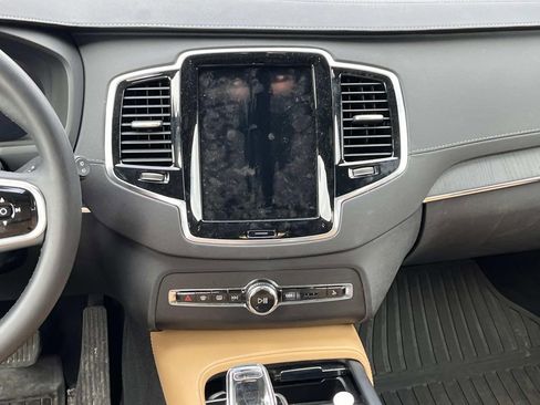 Used 2023 Volvo XC90 B6 Ultimate image 14