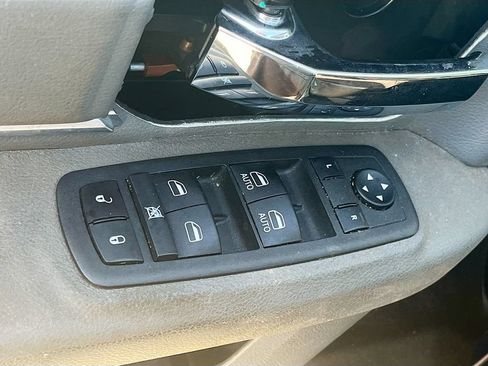 Used 2019 RAM 1500 Warlock RWD image 17