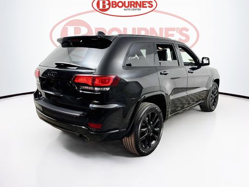 Used 2021 Jeep Grand Cherokee Laredo X AWD/4WD image 10