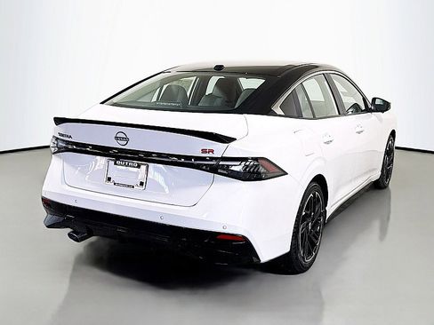 New 2026 Nissan Sentra SR w/ SR Premium Package FWD image 7