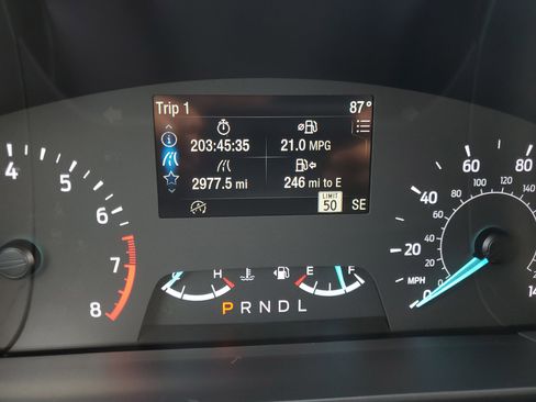 Used 2022 Ford Escape SE w/ SE Sport Appearance Package image 21