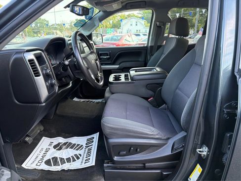 Used 2018 Chevrolet Silverado 1500 LT w/ All Star Edition AWD/4WD image 9