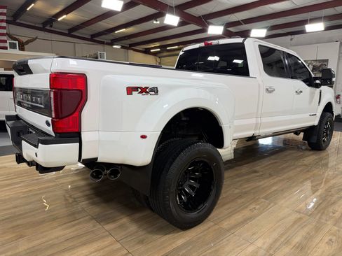 Used 2022 Ford F350 Platinum AWD/4WD image 5