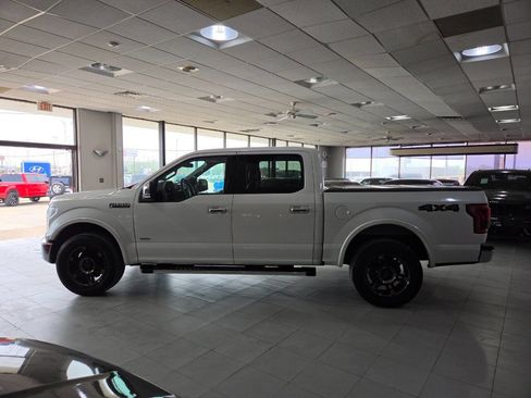 Used 2016 Ford F150 Lariat w/ Equipment Group 502A Luxury image 4