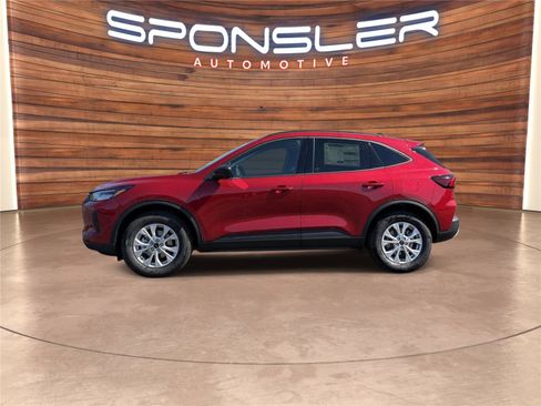 New 2026 Ford Escape Active w/ Active Premium Tech Pack image 2