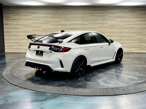 Used 2024 Honda Civic Type R image 15