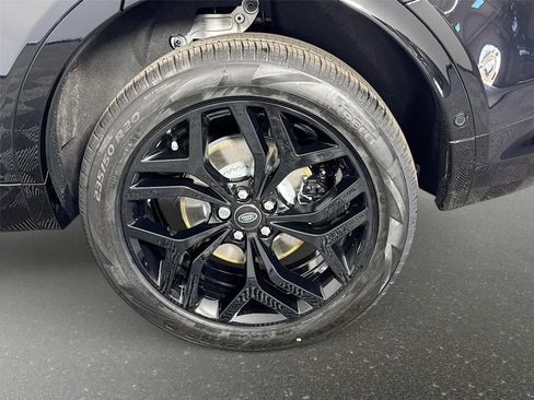 Used 2026 Land Rover Discovery Sport Landmark AWD/4WD image 33