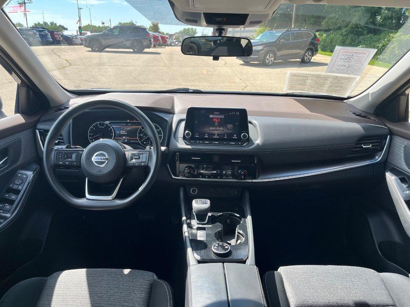 Used 2021 Nissan Rogue SV AWD/4WD image 9