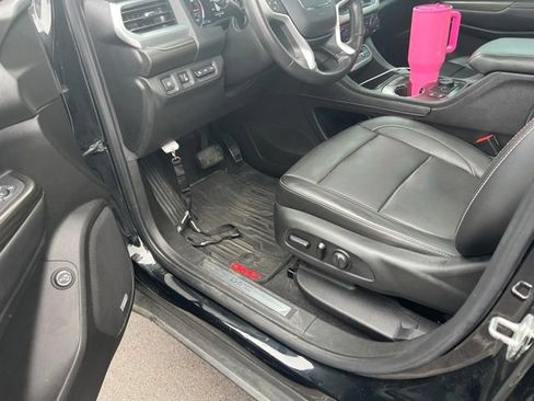 Used 2020 GMC Acadia SLT w/ Driver Alert Package II FWD image 6