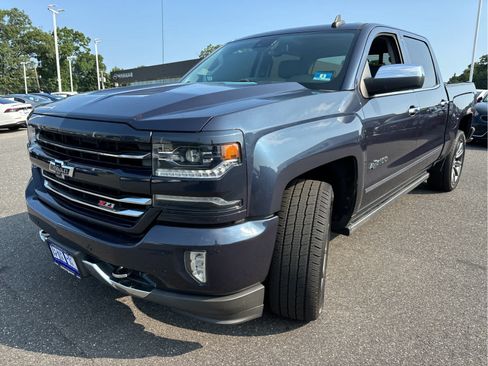 Used 2018 Chevrolet Silverado 1500 LTZ Z71 w/ Centennial Edition AWD/4WD image 7