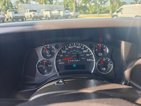 Used 2014 Chevrolet Express 3500 LT w/ LT Preferred Equipment Group RWD image 17