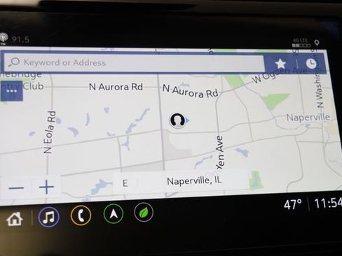 Certified 2023 Chevrolet Bolt EUV Premier w/ Sun & Sound Package image 12