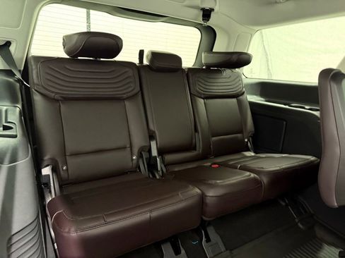 New 2025 Ford Expedition Platinum w/ Platinum Ultimate Package image 33