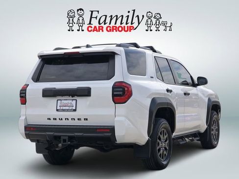 Used 2025 Toyota 4Runner SR5 image 4