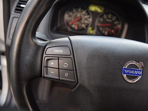 Used 2011 Volvo V50 T5 image 66