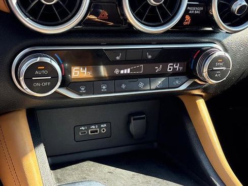 Used 2021 Nissan Sentra SV w/ SV Premium Package image 15