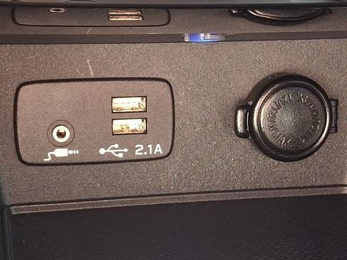 Certified 2023 Subaru Forester Premium AWD/4WD image 25